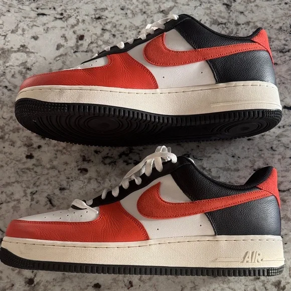 Nike Low-Top Sneakers in White, Orange & Black - Picture 3 of 8